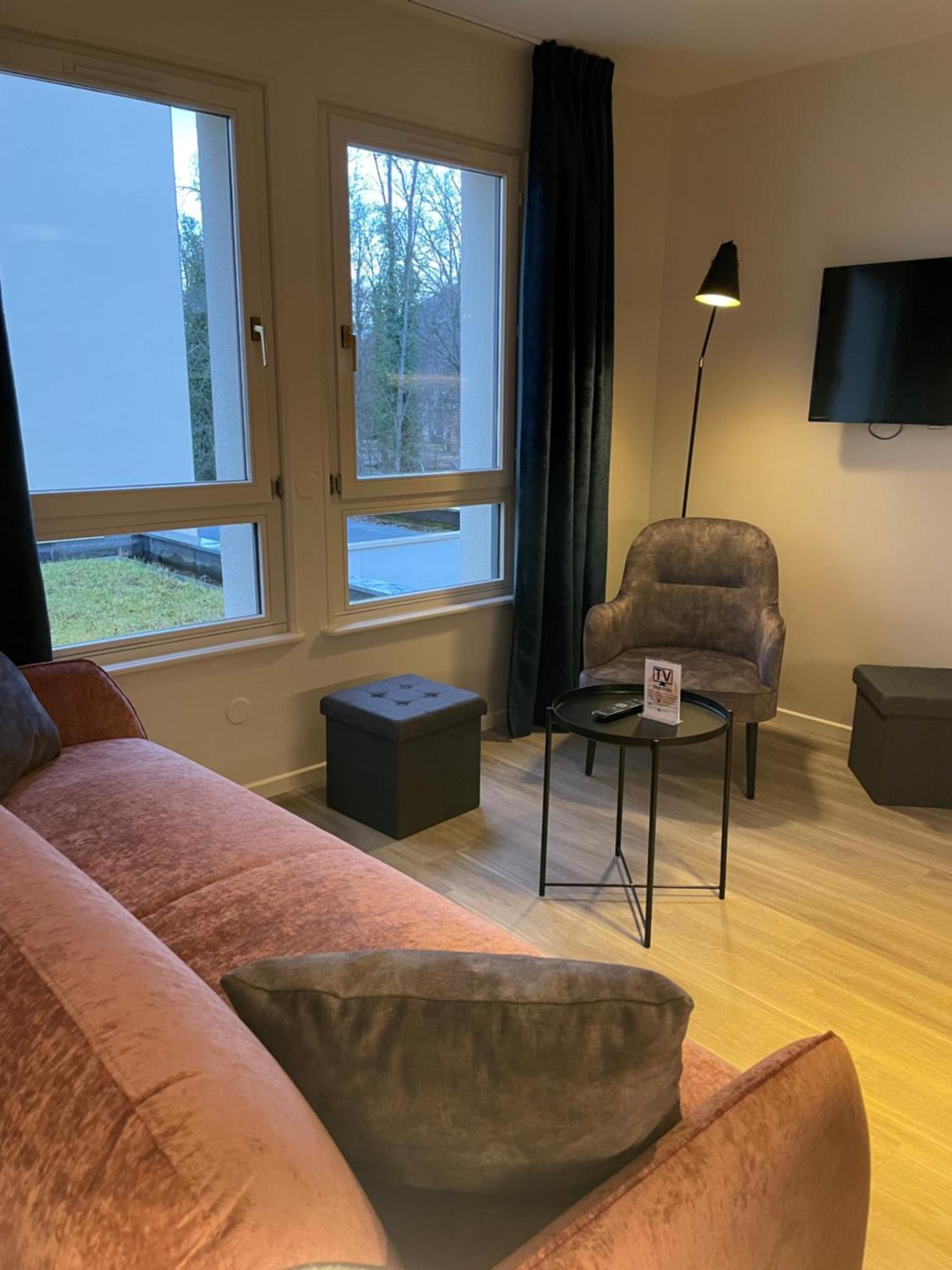 Les Appartements Du Parc - Acces Piscine Et Spa マンステール 部屋 写真